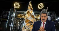 Venezuela enciende una anticipada Navidad y augura "paz" en medio de la tensión con EE.UU.