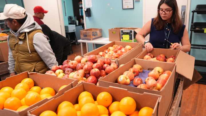 Hochul declares food emergency to reduce SNAP benefits cutoff impact