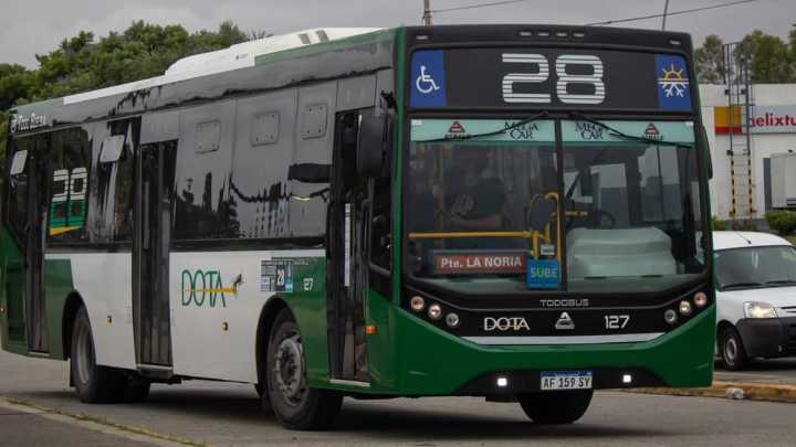 Vecinos de Lomas afectados por el recorte en un recorrido de la línea 28