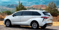 ¿Tienes una Sienna híbrida? Toyota lanza llamado por falla en asientos