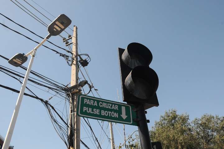 Reportan masivo corte de luz en Santiago durante la tarde de este lunes: Afectó a más de 500 mil clientes