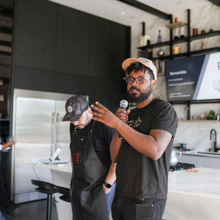 Alexander Montaño: del fuego familiar a la formación de emprendedores gastronómicos