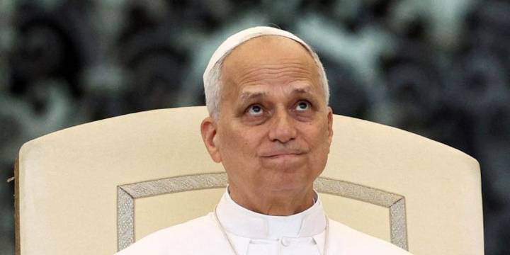 El papa León XIV señaló que la inteligencia artificial nunca podrá reemplazar a los médicos: por qué