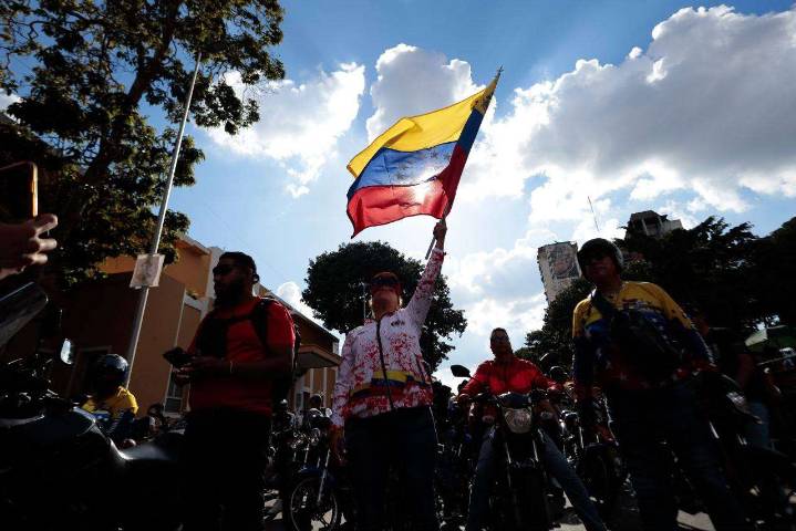 Pueblo toma las calles para repudiar acciones bélicas y asedio imperialista (+Fotos)