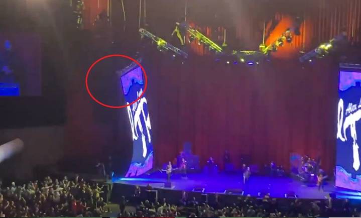 colapsó pantalla gigante en concierto de El Tri en el Auditorio Nacional