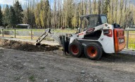 Continúan las obras en el Paseo de la Cascada con la instalación del sistema de riego