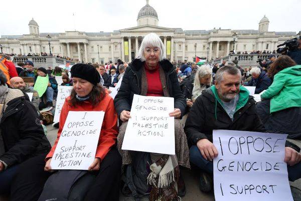 Palestine Action Supporters Rally In London Despite Synagogue Attack, Six Arrested