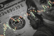 Los anuncios de EEUU no detienen al dólar: escala en el Banco Nación y se aproxima a los $1500