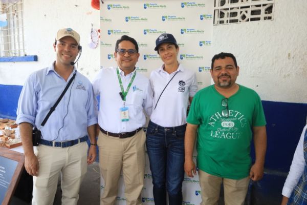 Niños aprenden sobre la vida marina en la Semana de la Sostenibilidad de Sociedad Portuaria