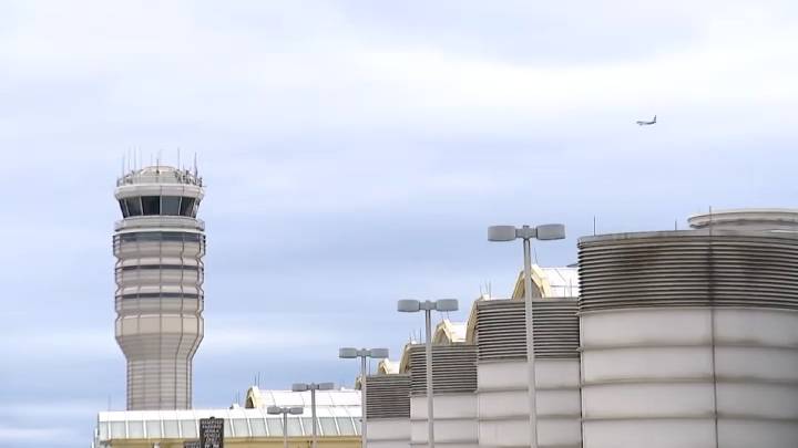 Air traffic controllers frustrated, working without pay
