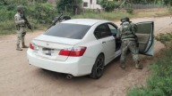 Ejército asegura vehículo con cartuchos y material bélico en Jesús María, Culiacán