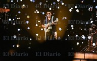 Video.- Arranca con romance concierto de Alejandro Sanz