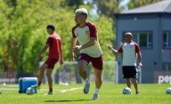 "Todos metidos": Domínguez, con algunas dudas, busca el equipo para el clásico en UNO