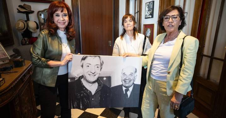 Cristina Kirchner recibió a las candidatas de Neuquén de Fuerza Patria: el curioso regalo de Silvia Sapag