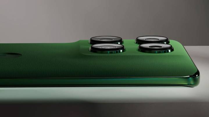 Así es el nuevo Motorola Edge 70: más delgado que el iPhone Air y con una batería impresionante