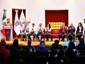 Edomex dona 25 millones al Teletón para apoyar a niños con discapacidad y autismo