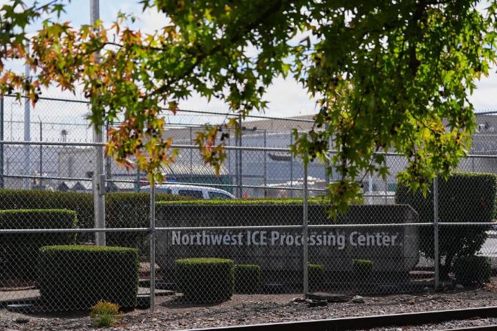 Many immigrants drop claims to remain in the US, leave voluntarily