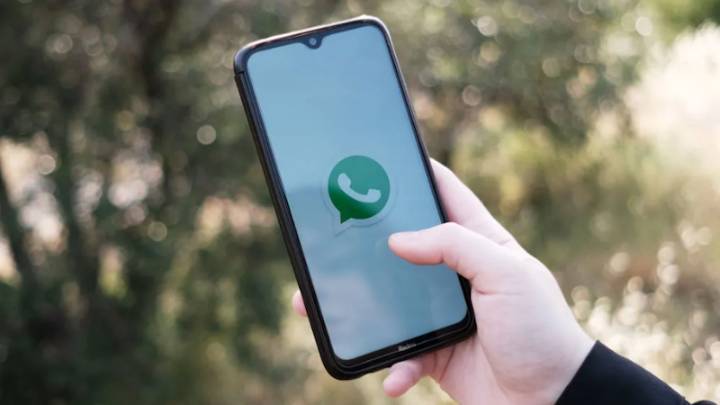 Conoce de qué se trata lo que WhatsApp lanzó para quienes odian leer los grupos