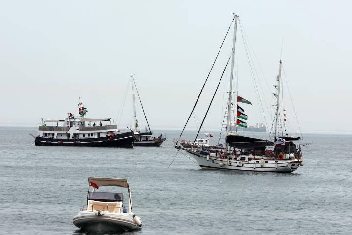 30 barcos de la Flotilla Global Sumud siguen su camino a Gaza pese a las interceptaciones de Israel