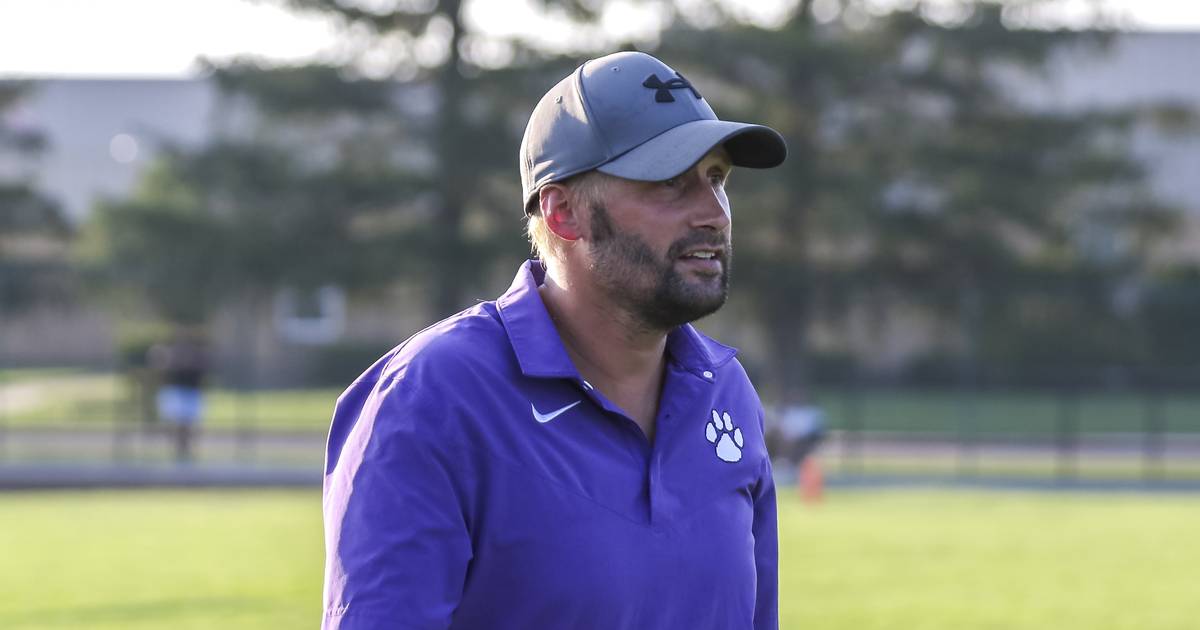 Playoffs? Hampshire gives itself shot at postseason: McHenry County Week 7 notebook