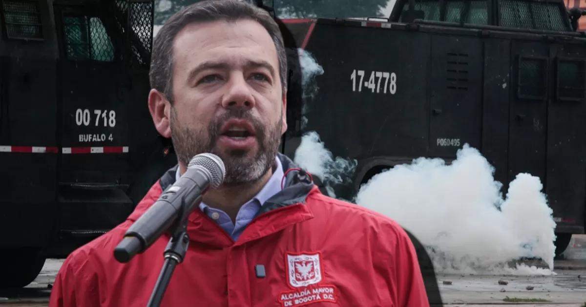 Galán pide a la Fiscalía investigar ataques con explosivos y flechas cerca de la Embajada de EE. UU.