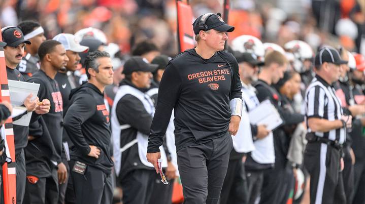 Oregon State football fires Trent Bray after dismal 0