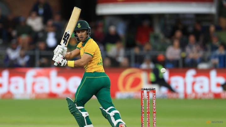 Hendricks, Bosch lead South Africa to 55-run T20 win over Pakistan