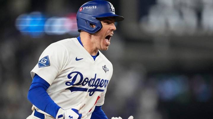 Freddie Freeman World Series Game 3 walk off home run video