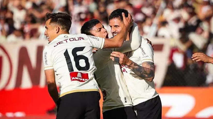 "Locura por la crema": hinchas de Universitario agotaron tribuna norte para duelo ante Garcilaso