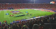 Con los vidrios rotos del auto de Juan Tagle: los clubes se molestan con ANFP y FIFA por las entradas del Mundial Sub 20