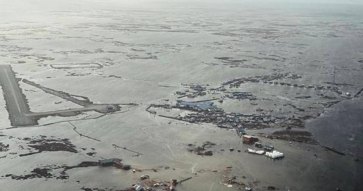 Alaska storms drive 1,500 from their homes and 2 villages are decimated