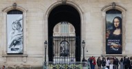 Se llevaron aretes, pero se salvó la corona de diamantes: Las lujosas joyas que robaron del Museo de Louvre