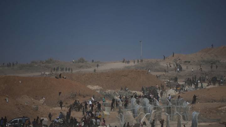 Officials say food sites run by controversial US-Israeli-backed group in Gaza are being shut down