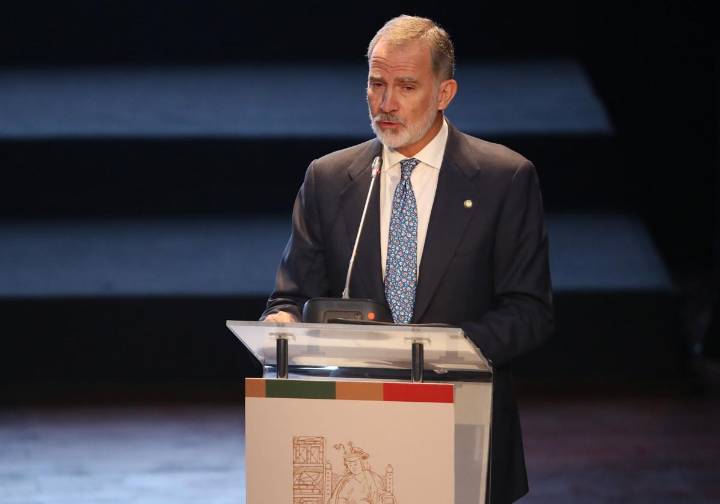 El Rey siembra concordia en el congreso de la discordia
