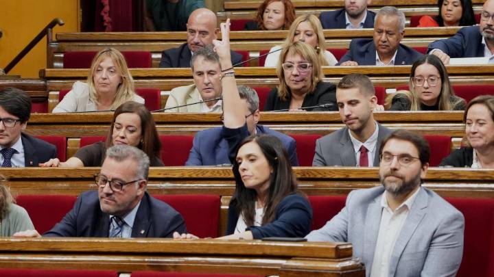 El Parlament crea una comisión para impulsar un Pacte Nacional contra los discursos de odio