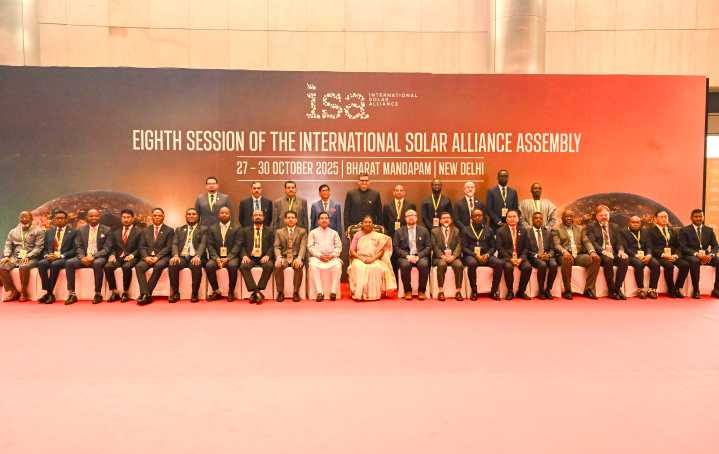 India Aims to Meet Clean Energy Targets by 2050: President Murmu