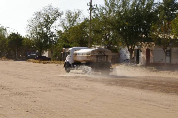 La UCR cuestionó a Di Nápoli por eliminar el servicio de riego