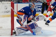 Islanders beat Red Wings 7-2, Heineman scores twice