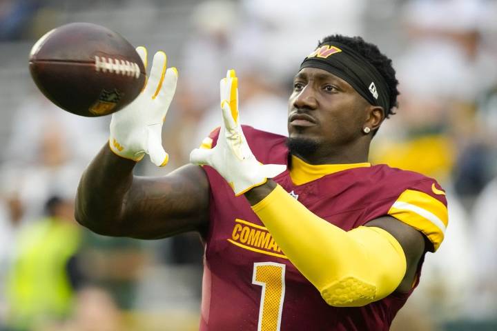 Deadspin | Commanders' Terry McLaurin, Deebo Samuel to play Monday