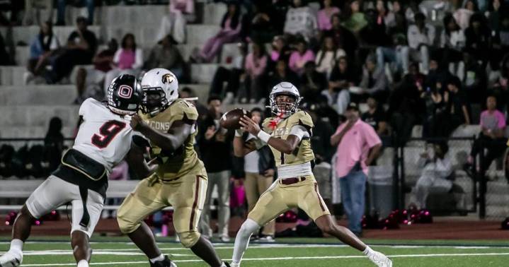 Pebblebrook pulls away from Osborne