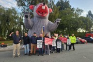 Rogers and striking Abbotsford workers headed back to the negotiation table