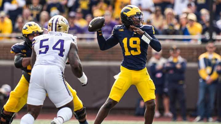 Michigan at Michigan State odds, picks and predictions