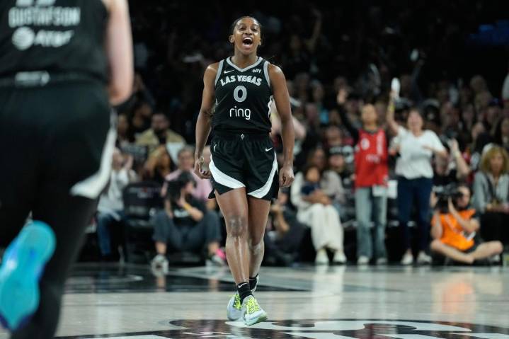 Aces win Game 2 over Mercury as Jackie Young sets WNBA record