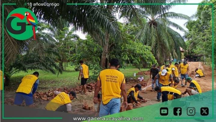 Sentenciados de Medio Libre embellecen zoológico de Pucallpa en jornada comunitaria.