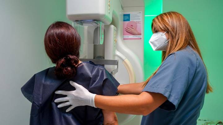 La Fiscalía Superior de Andalucía estudia la denuncia que pide abrir investigación por el cribado de cáncer de mama