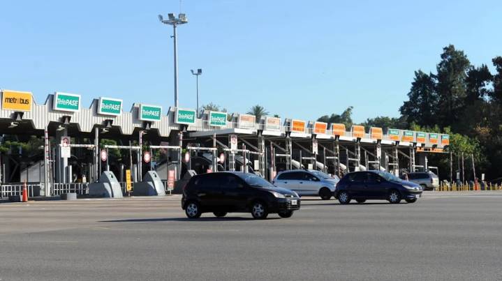 El Gobierno extendió un año más el plazo para aplicar el cobro automático en los peajes de todas las rutas y autopistas nacionales