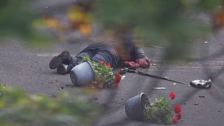 Un hombre mata a dos personas y hiere a tres en una sinagoga en Mánchester en pleno Yom Kippur