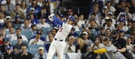 Lanzando y bateando, un descomunal Ohtani destrozó a los Cerveceros