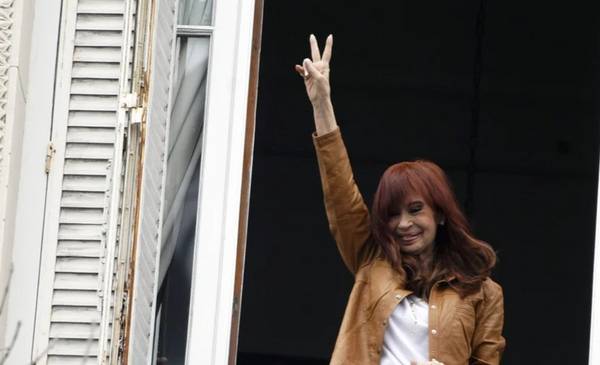 Cristina Kirchner, sobre la advertencia de Trump: “Argentinos... ¡ya saben lo que hay que hacer!”