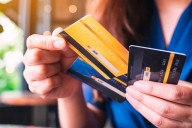 Cómo ganarle a la inflación con la tarjeta de crédito: la maniobra que usan los argentinos